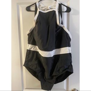One piece Swimsuit (NWT)
